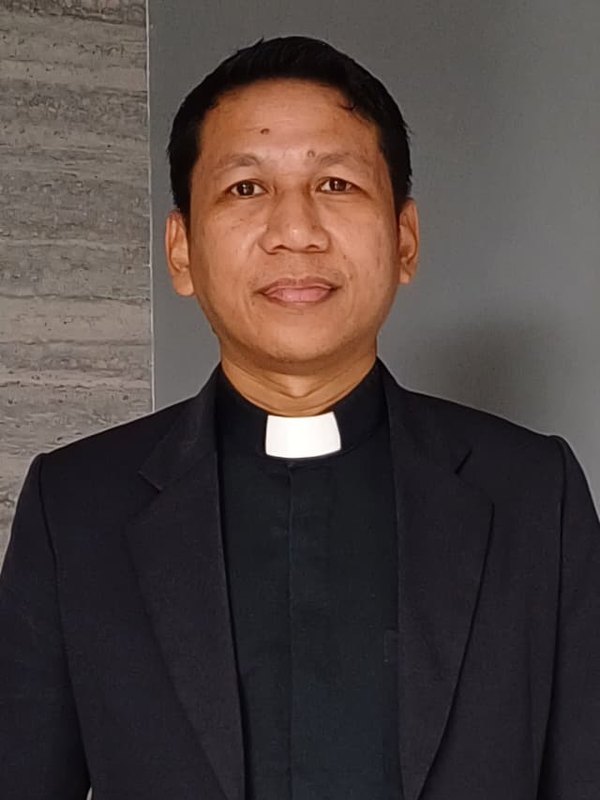 Pdt. Mesach Triyuliadi